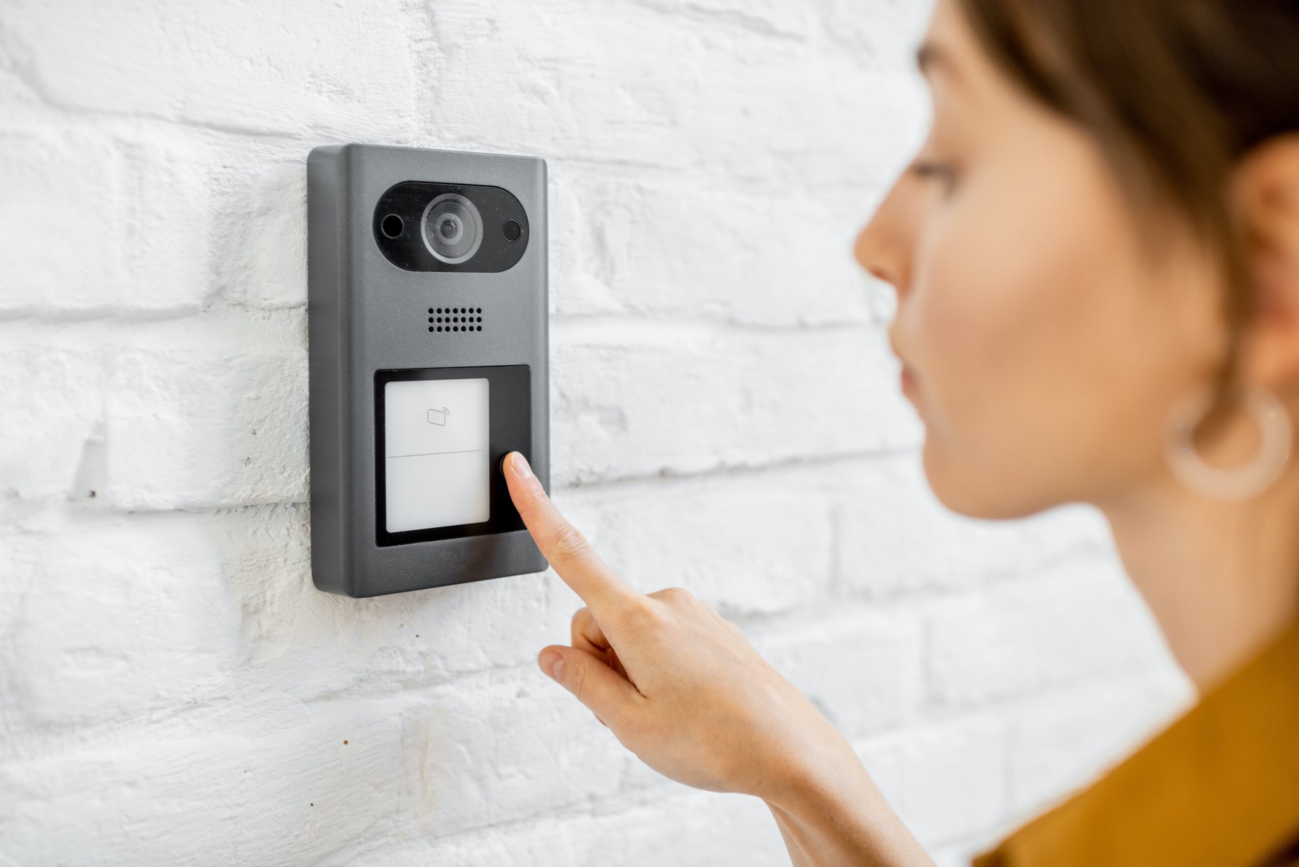 woman-rings-the-house-intercom-2021-09-01-21-09-45-utc-min Door Entry System